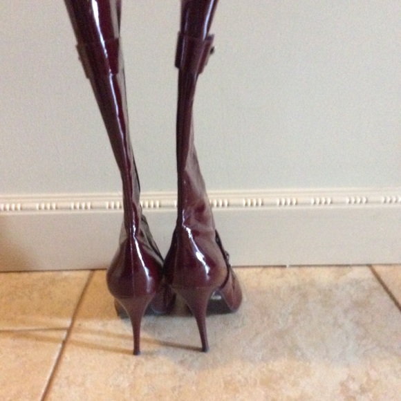 Boots - Picture 3 of 5